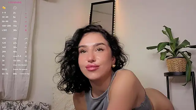 ShyColette Adlı Modelin Web Kamerası Şovu