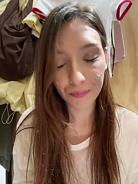 LilluKatten's Live XXX Chat