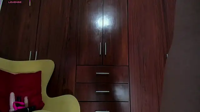 Chat +18 de carly_grasso ao vivo