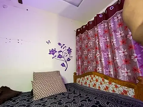 LouleyRanii – Kamerová šou