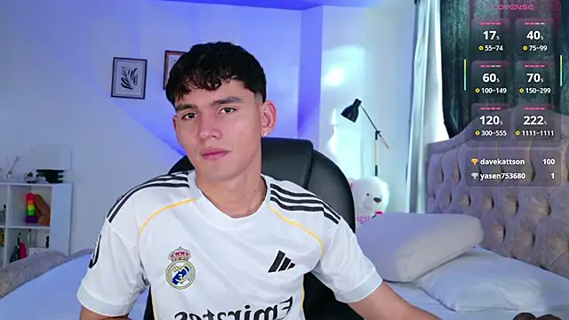 estebanperez_26 网络视讯表演