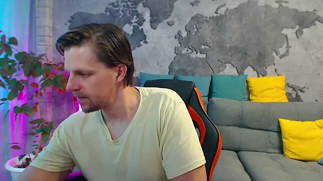 VikingChrisss: διαδικτυακό σόου στην κάμερα