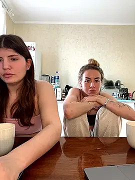 Chat +18 de BettiVance ao vivo