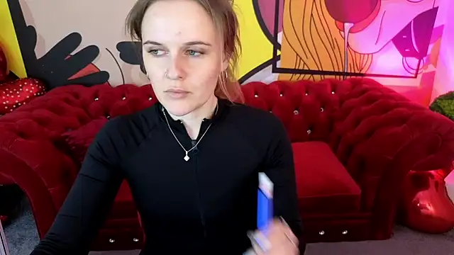 Chatroom XXX en direct de MaribelRiverr_