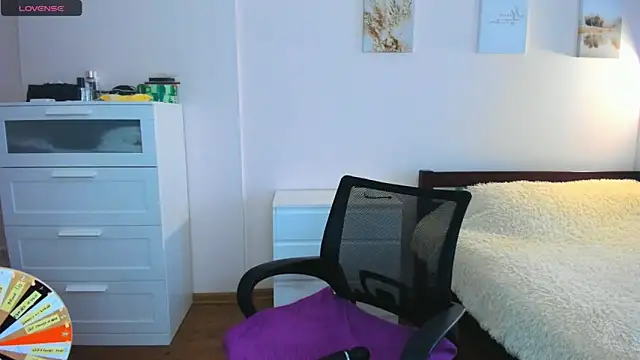 Ellista Chat XXX live