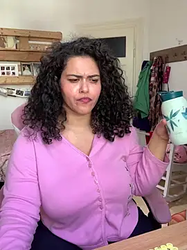 Curvydesifromgermany's Live XXX Chat