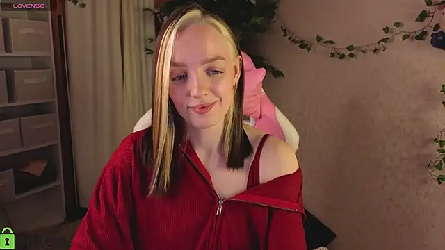 R0cket_bunny Adlı Modelin Canlı XXX Sohbeti