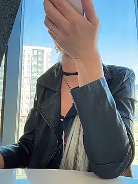 LisaMurr Adlı Modelin Canlı XXX Sohbeti