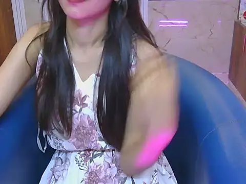 sweeet-Doll Adlı Modelin Canlı XXX Sohbeti