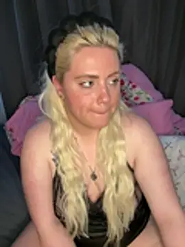 Blondiee3088 Webcam-Show