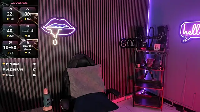 Maximoking26 Adlı Modelin Canlı XXX Sohbeti