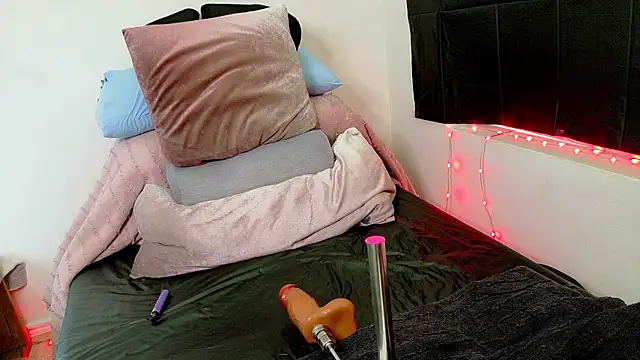 Dirty_Secrettt Adlı Modelin Canlı XXX Sohbeti