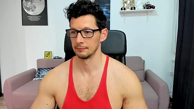 BrutusK08 Live XXX-chat