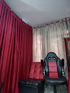 Онлайн чат XXX serena_willow