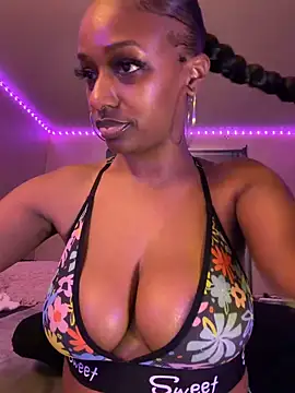 Chat +18 de AshleyCa1995 ao vivo