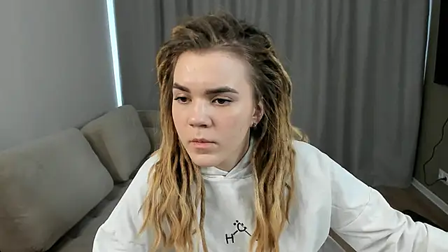 AldaCerrello live XXX chat