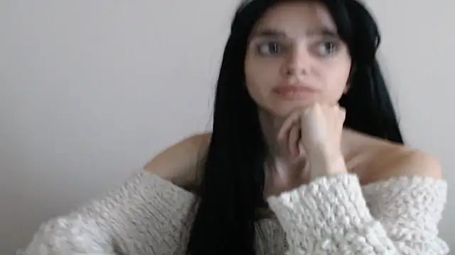 Show modela gglingeriee na web-kameri