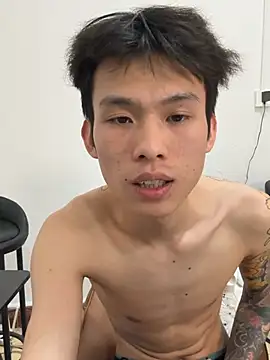 zzzzppp3 Chat XXX in diretta