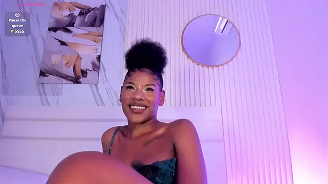 Afro_Luna's Live XXX Chat