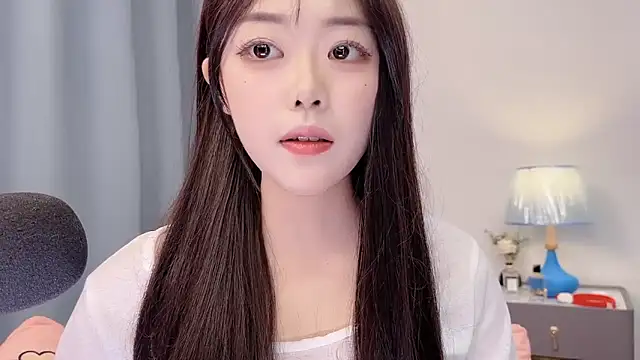 smalldaisyのライブXXXチャット