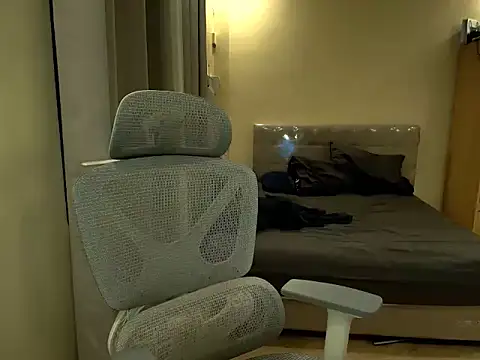 Cock4UrMouth Webcam show