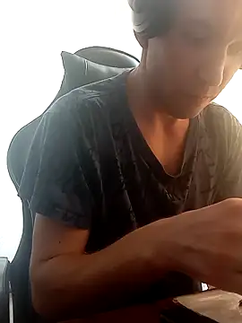 _uncle_Mitya-43_: διαδικτυακό σόου στην κάμερα