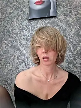 Chatroom XXX en direct de stellahere8