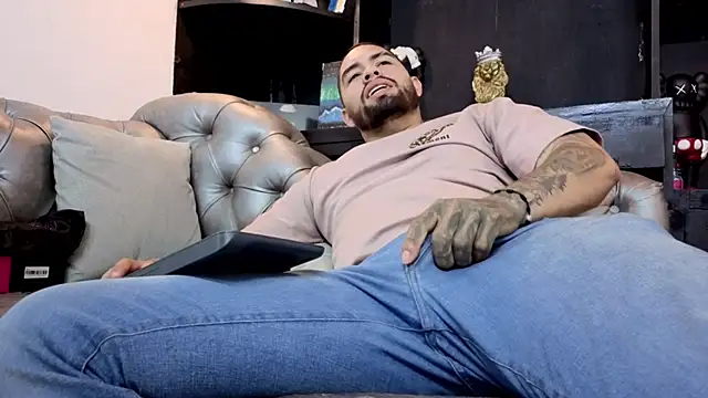 matteosantos: απευθείας συνομιλία ΧΧΧ