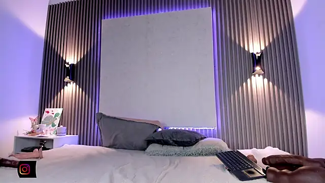 ZafiiraaのライブXXXチャット