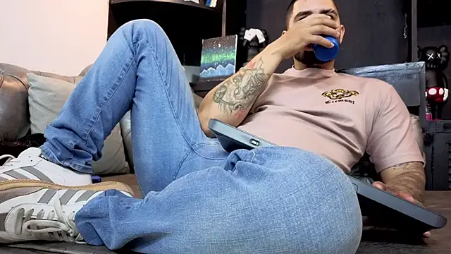 Онлайн чат XXX matteosantos