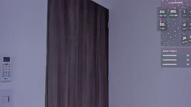 แชท XXX สดของ Susanaross