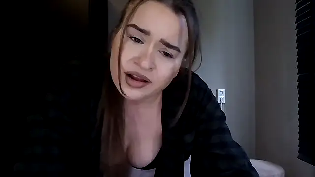 avajade: онлайн-секс-чат