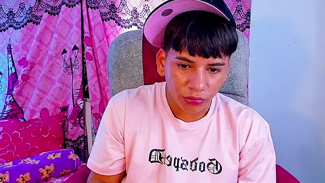 Aless_biggn Webbikameraesitys