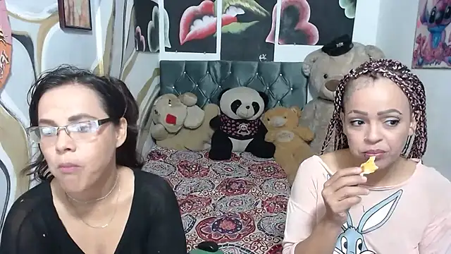 manzanahot9 Webcam Show