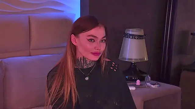 AriWild: διαδικτυακό σόου στην κάμερα