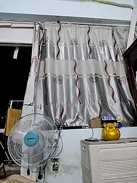 simsim-00 Show Webcam