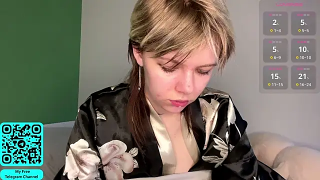 MadalynNosel's Live XXX Chat