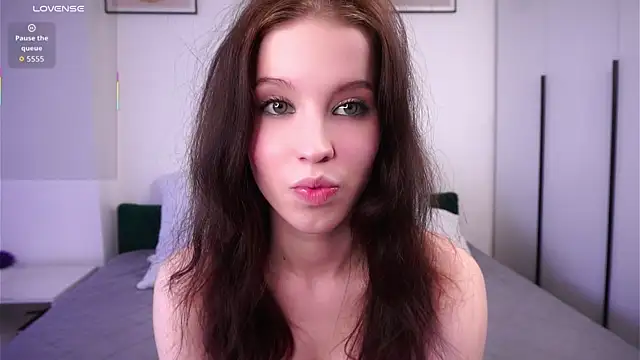 Вебкам-шоу CleotildePiel