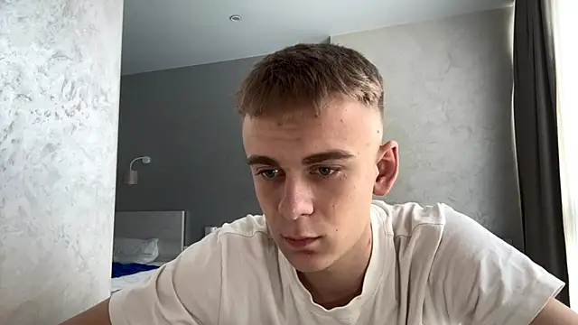 SoloFury webcam show