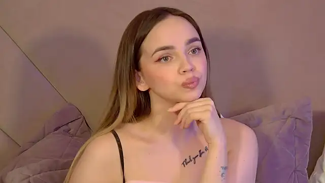 AnitaVenture Chat XXX in diretta