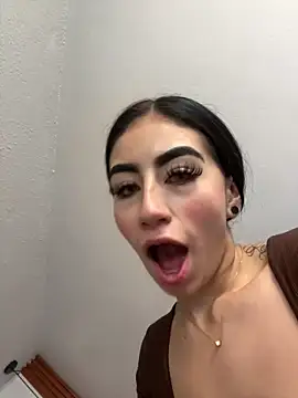 دردشة SCARLETT_INK_ الجنسية المباشرة