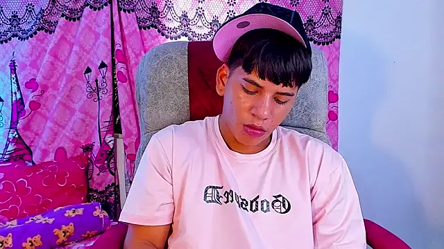 Вебкам-шоу Aless_bigg