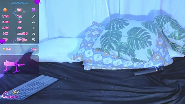 Онлайн чат XXX AdyanaRosies