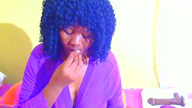 Augustine-Blooomxx: онлайн-секс-чат