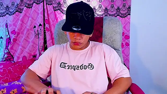 Aless_bigg Webcamshow