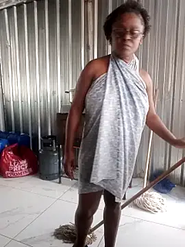 matureexoticdance élő XXX-chatje