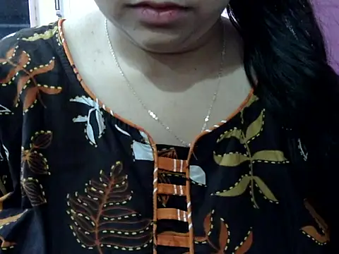 Chat XXX en directo de Cute_Aliyaa