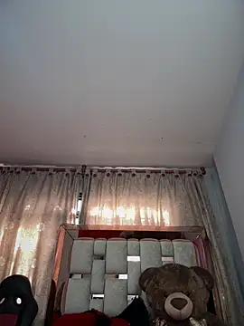 serena_willow élő XXX-chatje