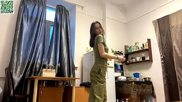 VickieKush Adlı Modelin Canlı XXX Sohbeti