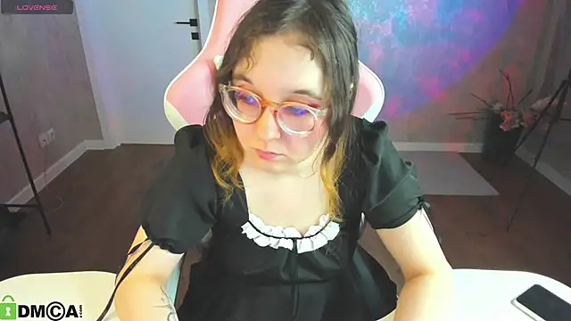 دردشة Aleks-caster الجنسية المباشرة